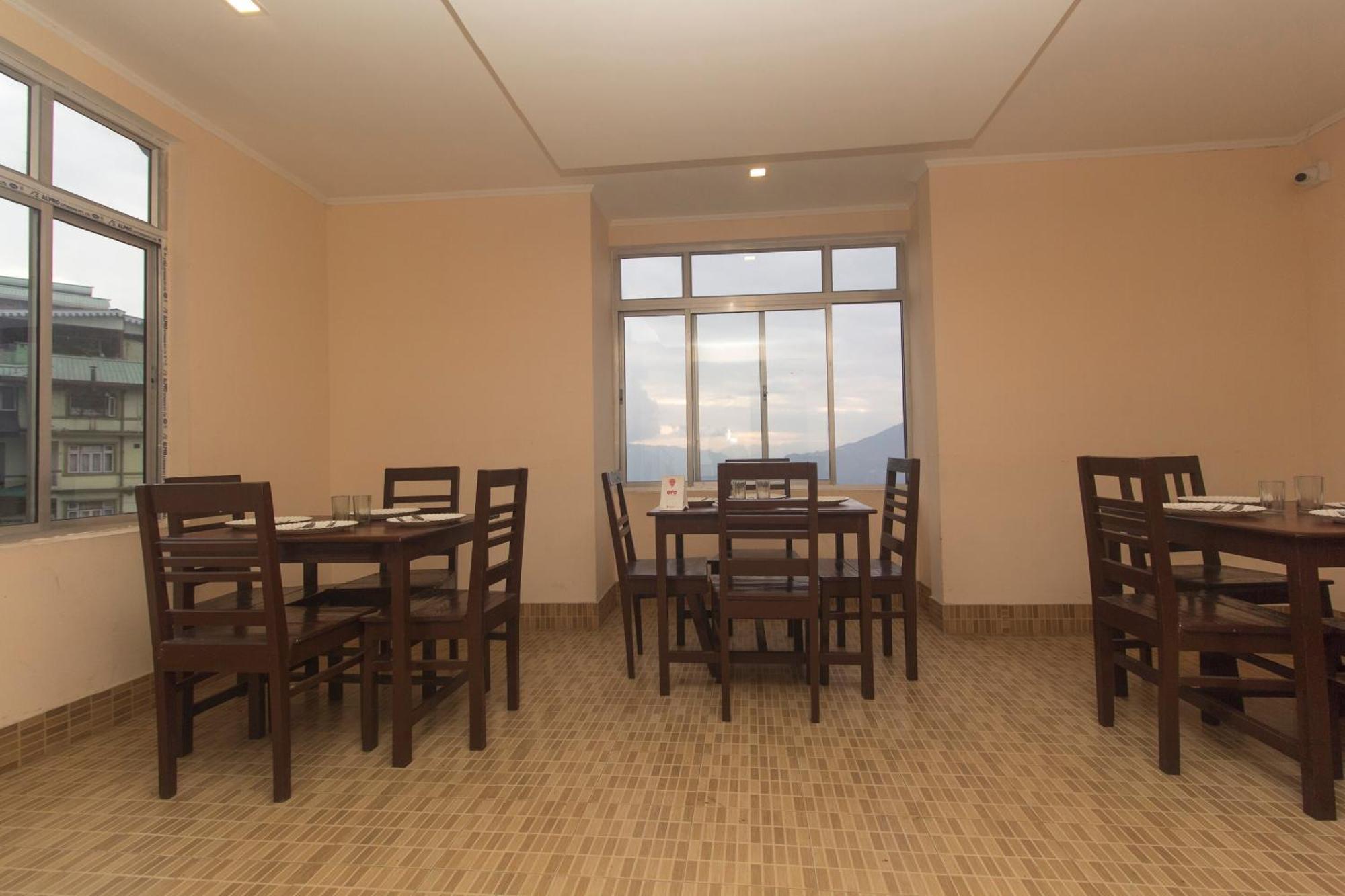 Collection O Hotel Shantiniketan Гангток Екстериор снимка